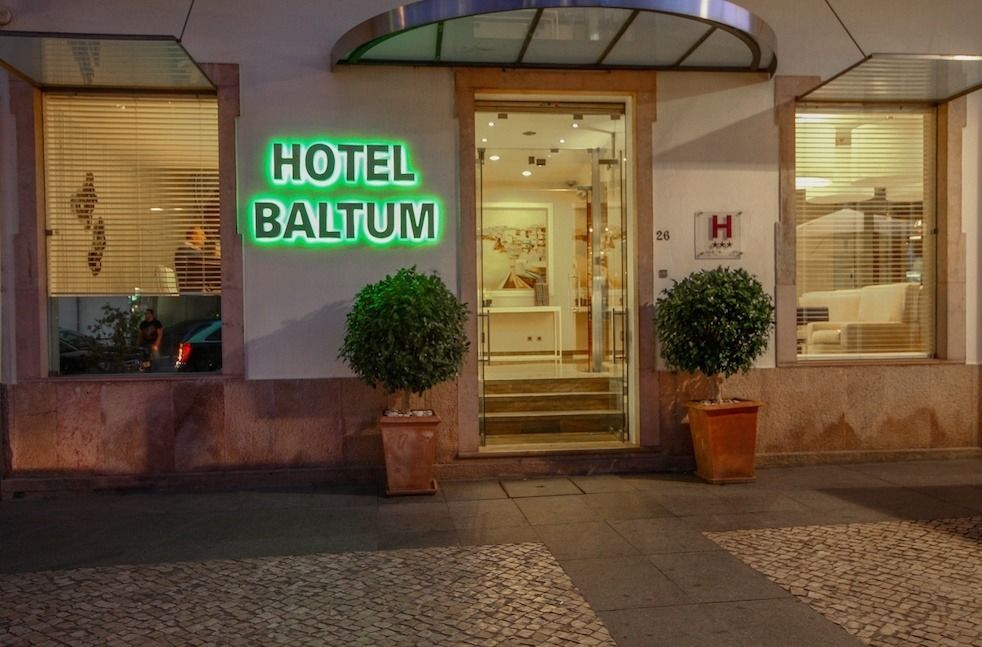 Hotel Baltum Albufeira Exteriör bild